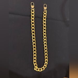 Gold chain for wallet or clutch
